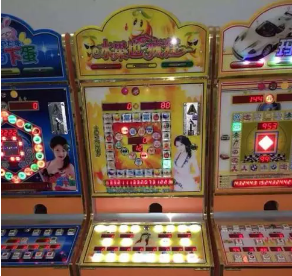游戏厅黑红梅方作弊器